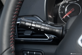 2015款众泰大迈X5 1.5T手动尊贵型