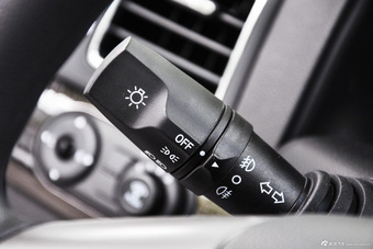 2015款科帕奇2.4L自动7座两驱城市版