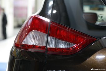 2014款青年莲花T5