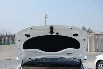 2016款奥迪A6L 3.0T自动45TFSI quattro运动型