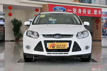 2012款福克斯三厢1.6L自动尊贵型