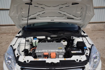 2016款北汽新能源EU系列EU260电动