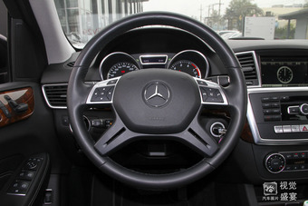 2015款奔驰ML400 4MATIC动感型