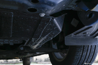 2015款艾瑞泽M7 2.0L自动宽享版232座