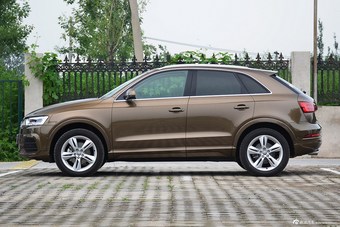 2016款奥迪Q3 2.0T自动35TFSI风尚型