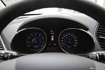 2015款全新胜达2.0T自动四驱智能型 5座