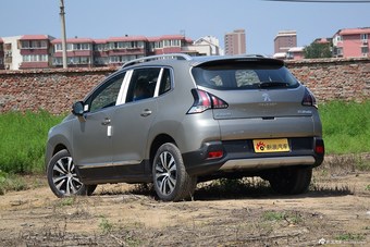 2016款标致3008 1.6THP自动至尚版