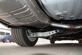 2016款君越2.0T自动豪华型28T