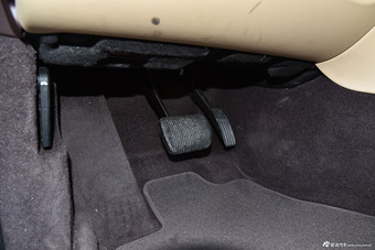 2015款捷豹XJL 3.0 SC典雅商务80周年典藏版