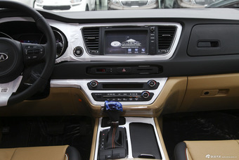 2015款嘉华（进口）2.2T自动豪华版