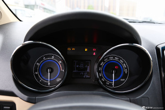 2015款奇瑞E3 1.5L手动实尚版