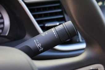 2015款英朗18T 双离合旗舰型到店实拍