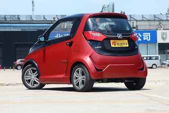 2016款众泰E200科技版