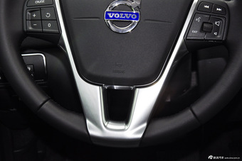 2016款沃尔沃XC60 2.0T自动 T5 AWD智远版
