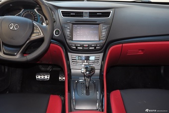 2015款绅宝CC2.0T自动豪华版