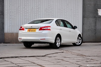 2014款标致408 1.8L手动领先版