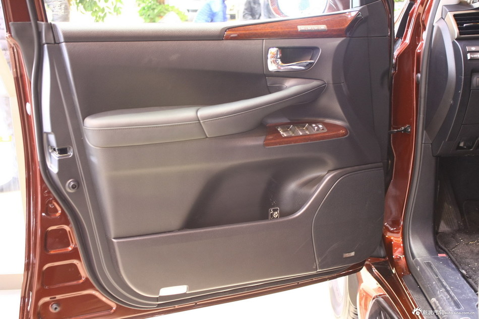 2013款雷克萨斯LX570