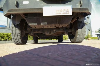 2014款北京BJ40 2.4L手动酷野版