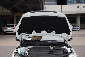 2017款沃尔沃V40 2.0T自动Cross Country T5 AWD 智雅版