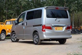 2016款NV200 1.6L自动尊享型
