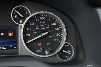 2014款坦途5.7L自动1794 Edition