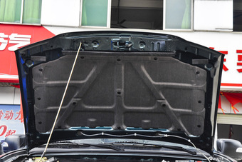 2014款骐铃T5 2.8T手动两驱超值版加长轴距JE493ZLQ4E