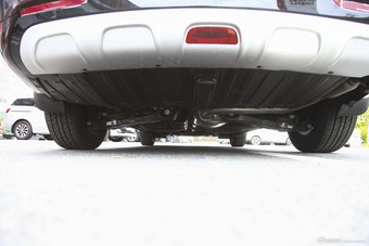 2015款嘉华（进口）2.2T自动豪华版