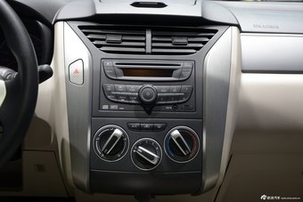 2015上海车展：启辰R50