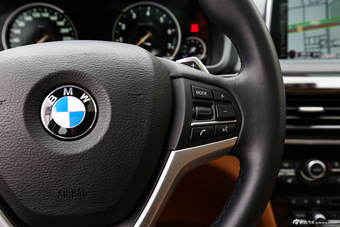 2015款宝马X6 3.0T自动xDrive35i 豪华型