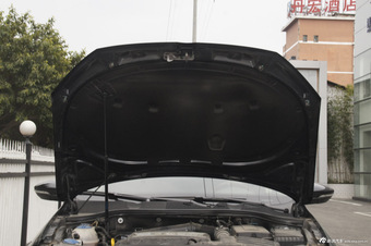 2015款迈腾2.0T自动改款尊贵型