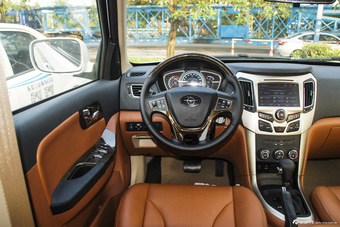 2015款海马S7 2.0L自动改款纵驰型