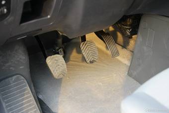 2015款五菱征程1.5L七座舒适版到店实拍