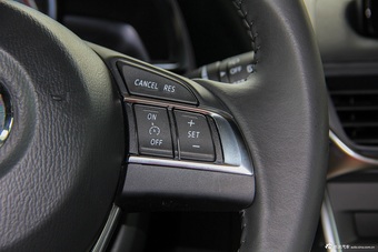 2016款马自达CX-4 2.5L自动四驱蓝天无畏版