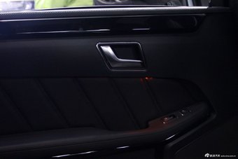 2014款奔驰E级内饰