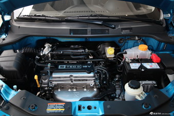 2013款雪佛兰赛欧三厢1.2L手动时尚幸福版