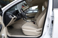 2015款艾瑞泽7 1.6L自动致领版