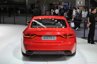 奥迪RS5实拍图