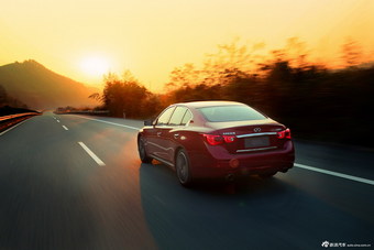 2015款英菲尼迪Q50L