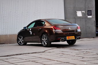 2015款东风标致508自动旗舰版