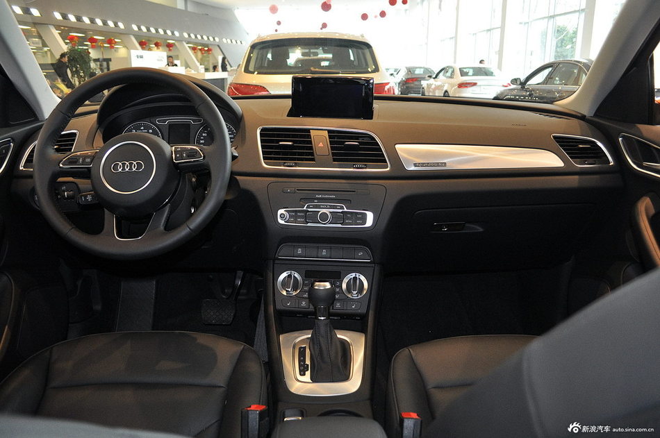 2013款奥迪Q3 35TFSI quattro舒适型