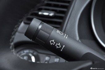 2015款君威1.6T自动精英技术型