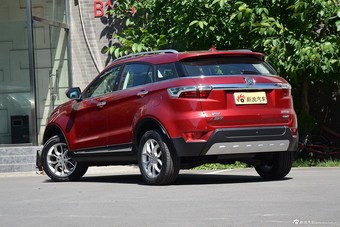 2016款驭胜S330 1.5T自动两驱尊贵版