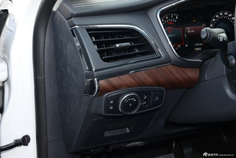 2015款金牛座2.7T自动旗舰型