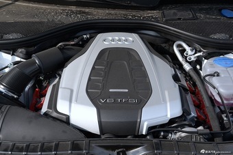 2016款奥迪A6L 3.0T自动45TFSI quattro运动型