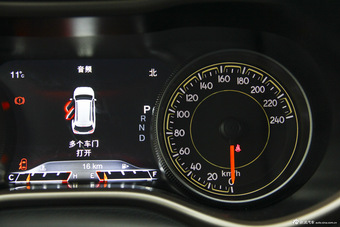 2016款自由光2.4L自动优越版