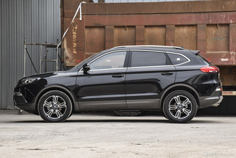 2016款猎豹CS10 2.0T自动尊享型