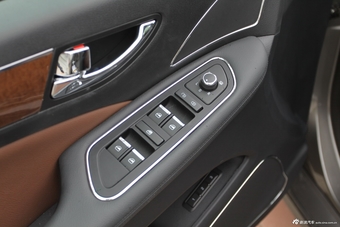 2015款红旗H7 3.0L自动尊贵型