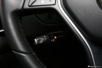 2016款奔驰A级 A180 1.6T自动