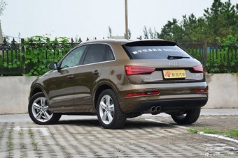 2016款奥迪Q3 2.0T自动35TFSI风尚型