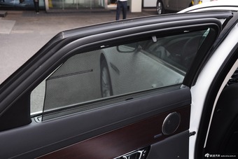 2015款捷豹XJL2.0T两驱典雅商务80周年典藏版